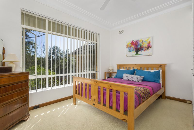 Photo - 56 Manor Road, Hornsby NSW 2077 - Image 13