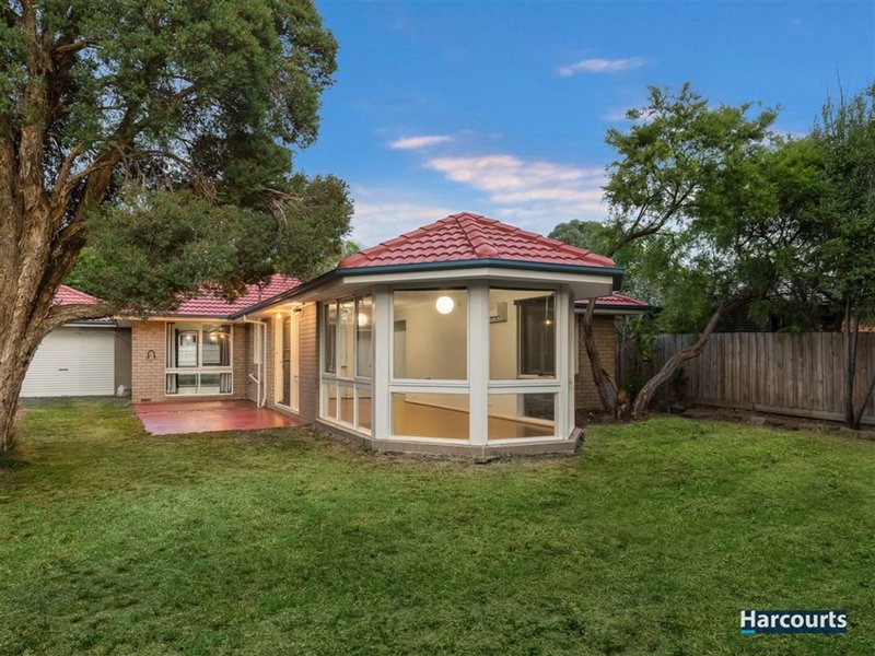 Photo - 56 Mantung Crescent, Rowville VIC 3178 - Image 8