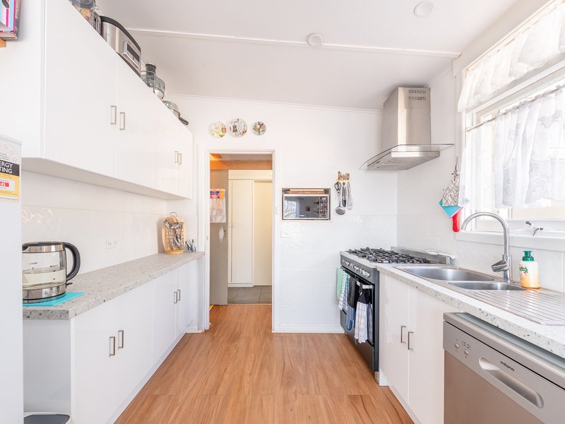 Photo - 56 Maranoa Road, Kingston TAS 7050 - Image 8