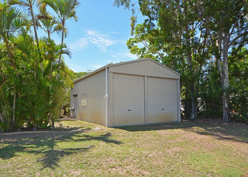 Photo - 56 Margaret Street, Urangan QLD 4655 - Image 3