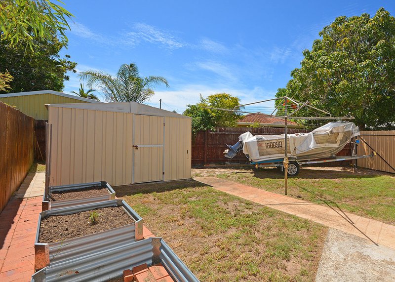 Photo - 56 Margaret Street, Urangan QLD 4655 - Image 20