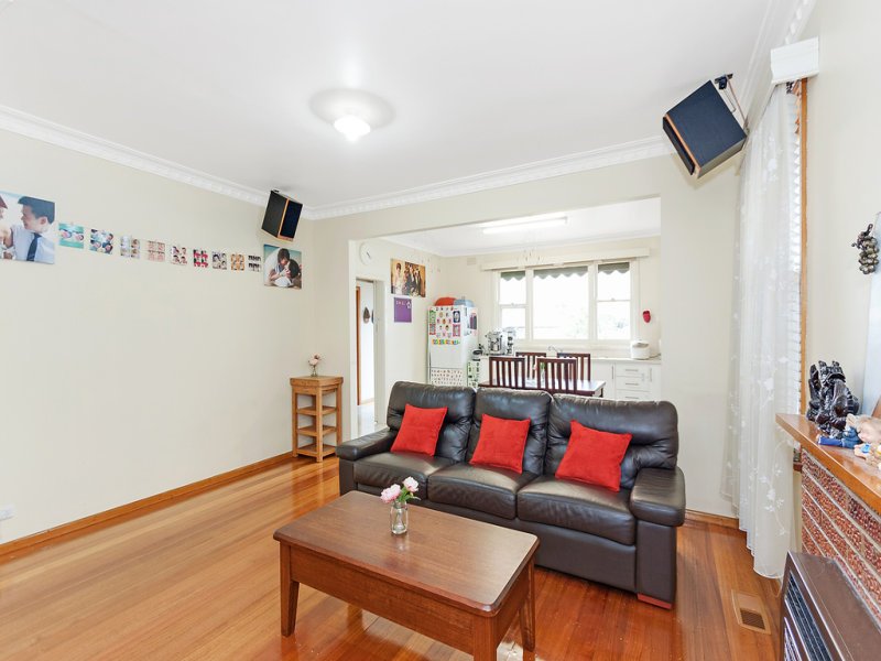 Photo - 56 Mcmahon Road, Reservoir VIC 3073 - Image 4