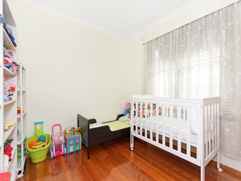 Photo - 56 Mcmahon Road, Reservoir VIC 3073 - Image 8
