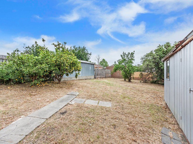 Photo - 56 Mcmahon Road, Reservoir VIC 3073 - Image 9