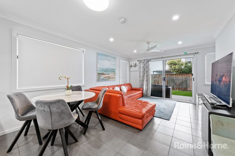 Photo - 56 Mellish Parade, Glenfield NSW 2167 - Image 2