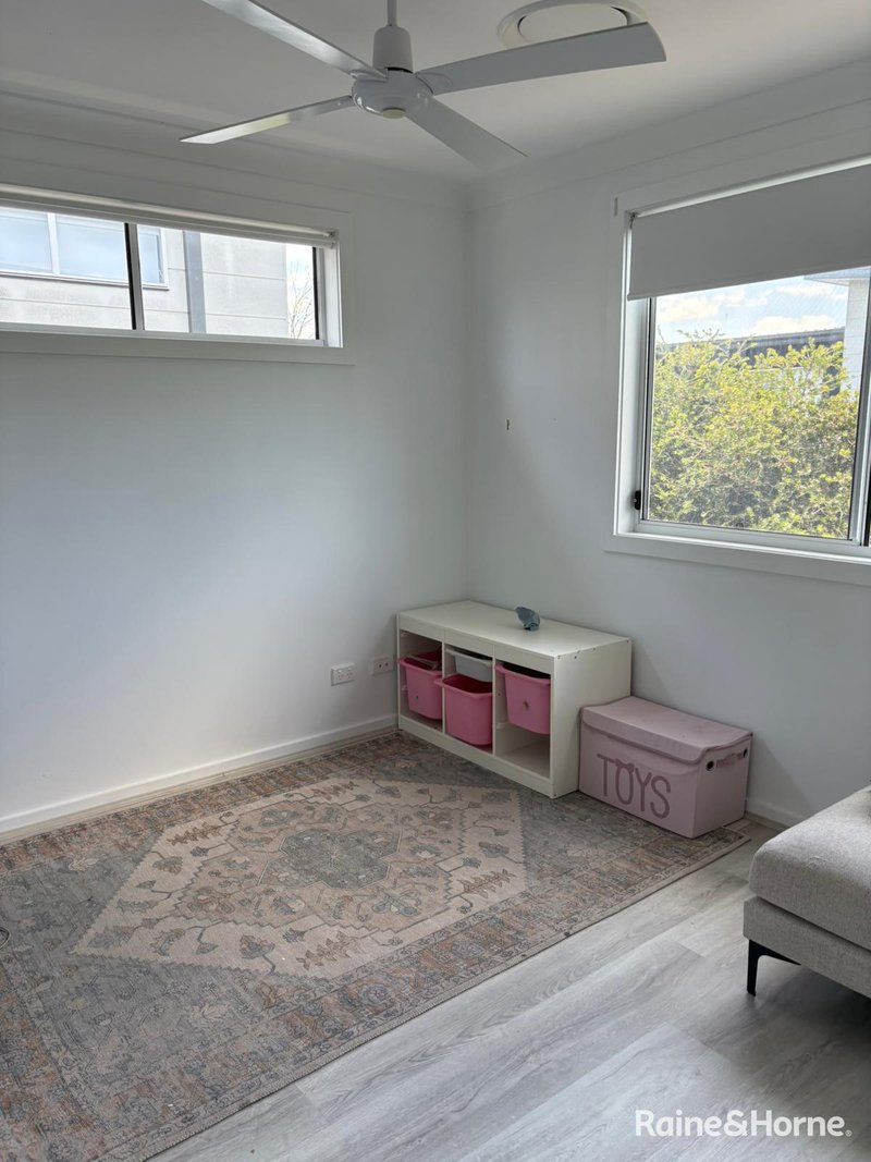 Photo - 56 Mellish Parade, Glenfield NSW 2167 - Image 10