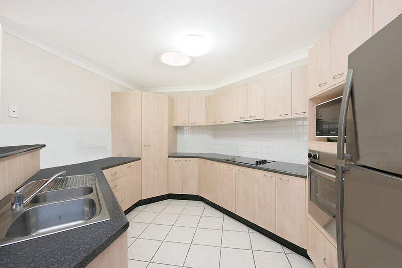 Photo - 56 Mimosa Crescent, Currimundi QLD 4551 - Image 3