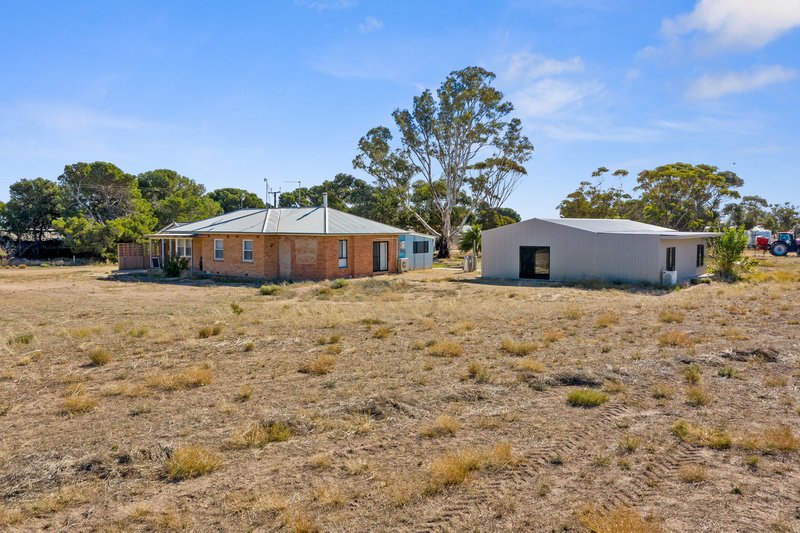 Photo - 56 Newbold Road, Wauraltee SA 5573 - Image 24