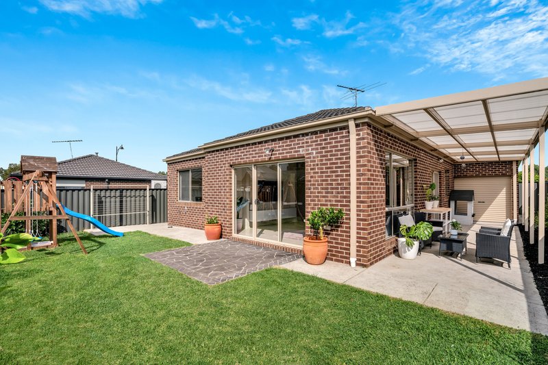 Photo - 56 Newbury Boulevard, Craigieburn VIC 3064 - Image 17