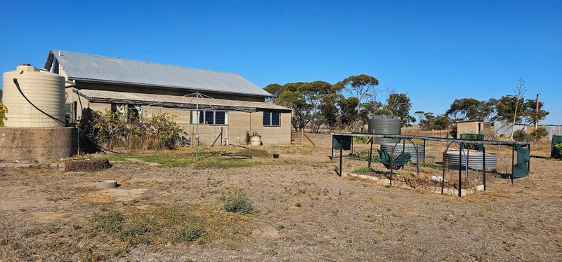 Photo - 56 Old South Road, Parrakie SA 5301 - Image 19