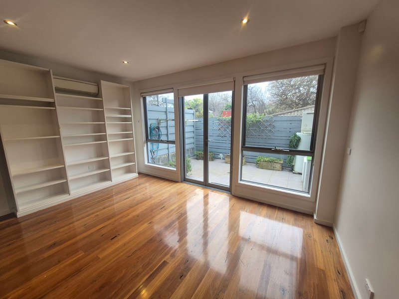 Photo - 5/6 Park Road, Surrey Hills VIC 3127 - Image 5