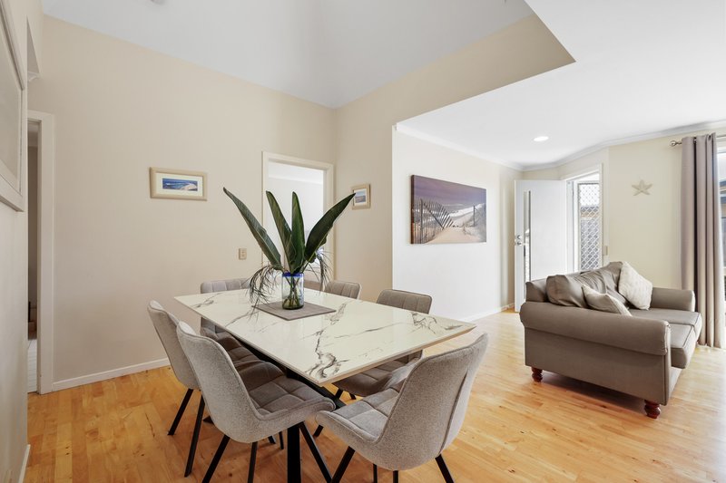 Photo - 5/6 Park Street, Cowes VIC 3922 - Image 2