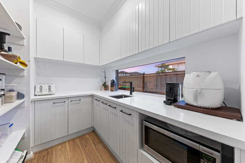 Photo - 56 Portobello Boulevard, Clyde North VIC 3978 - Image 8