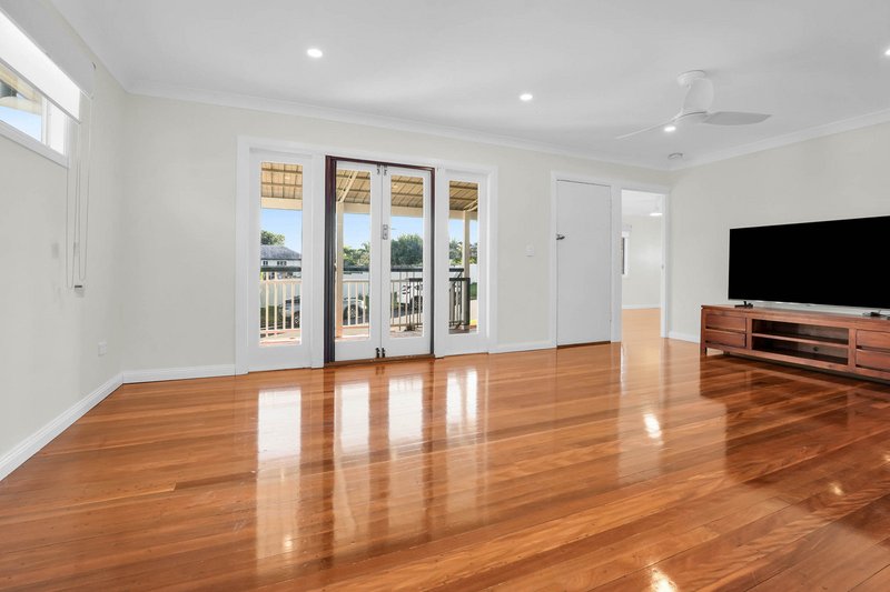 Photo - 56 Randwick Street, Durack QLD 4077 - Image 3
