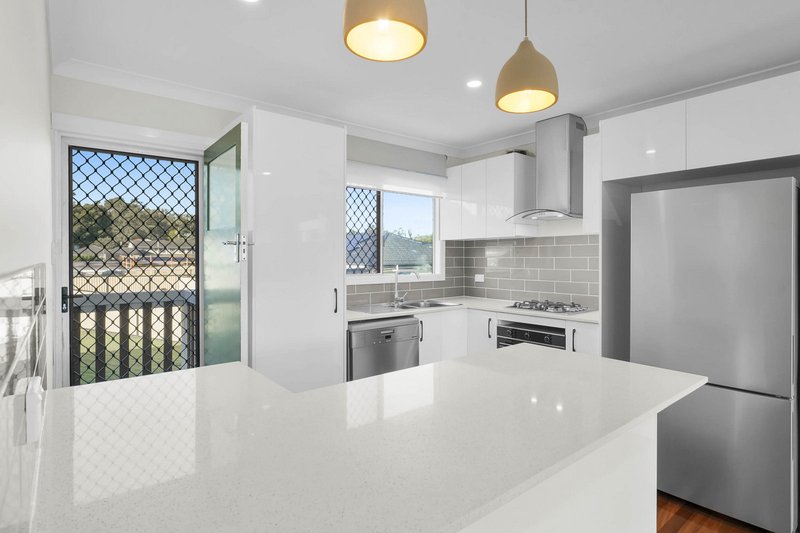 Photo - 56 Randwick Street, Durack QLD 4077 - Image 5