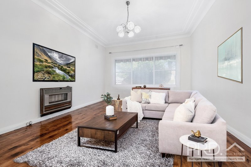 Photo - 56 Rosebank Avenue, Kingsgrove NSW 2208 - Image 2