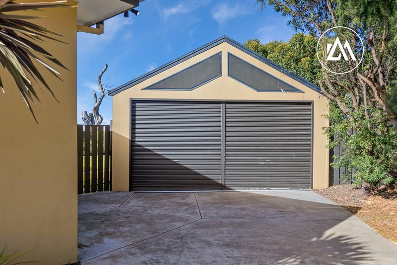 Photo - 56 Rosedale Grove, Frankston South VIC 3199 - Image 25