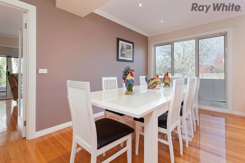 Photo - 56 Royal Crescent, Hillside VIC 3037 - Image 5