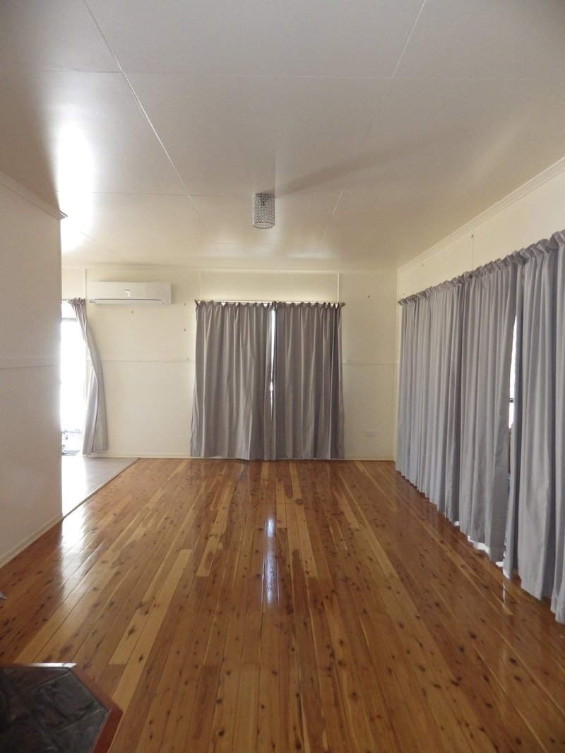 Photo - 56 Rugby Street, Mitchell QLD 4465 - Image 7