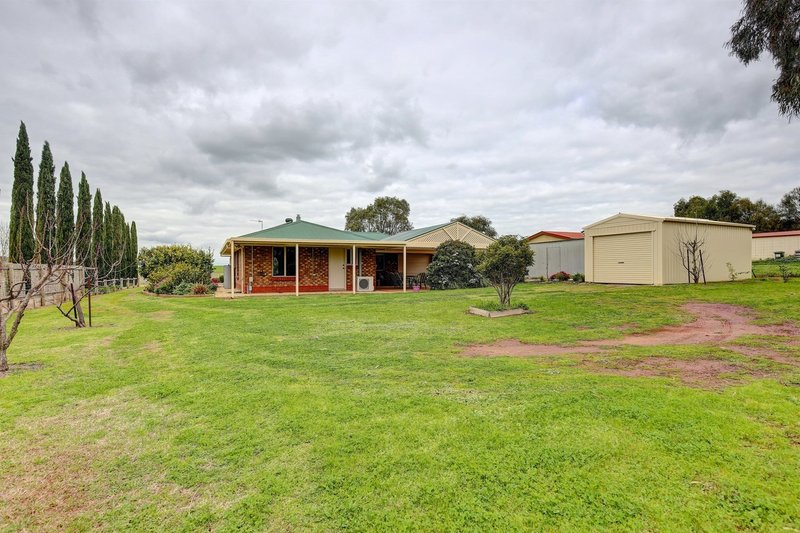 Photo - 56 Sandergrove Road, Strathalbyn SA 5255 - Image 3