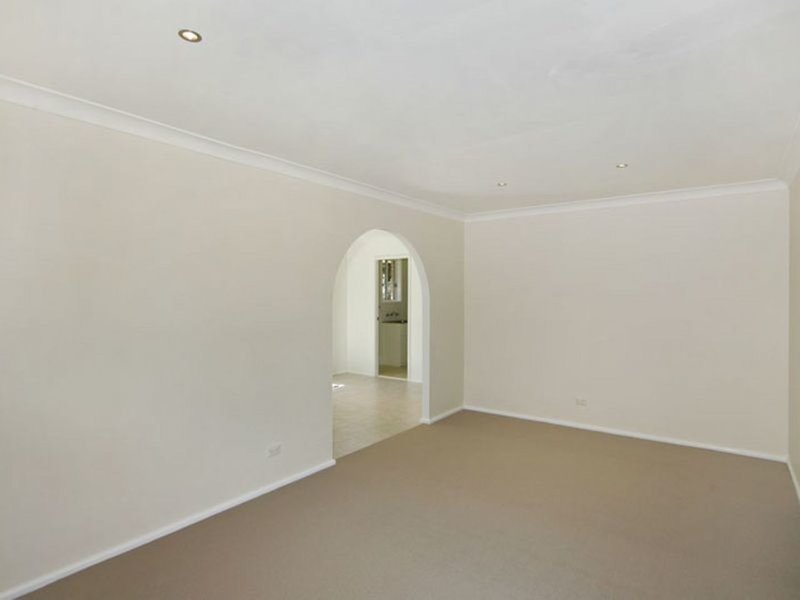 Photo - 56 Seawind Terrace, Berkeley Vale NSW 2261 - Image 4