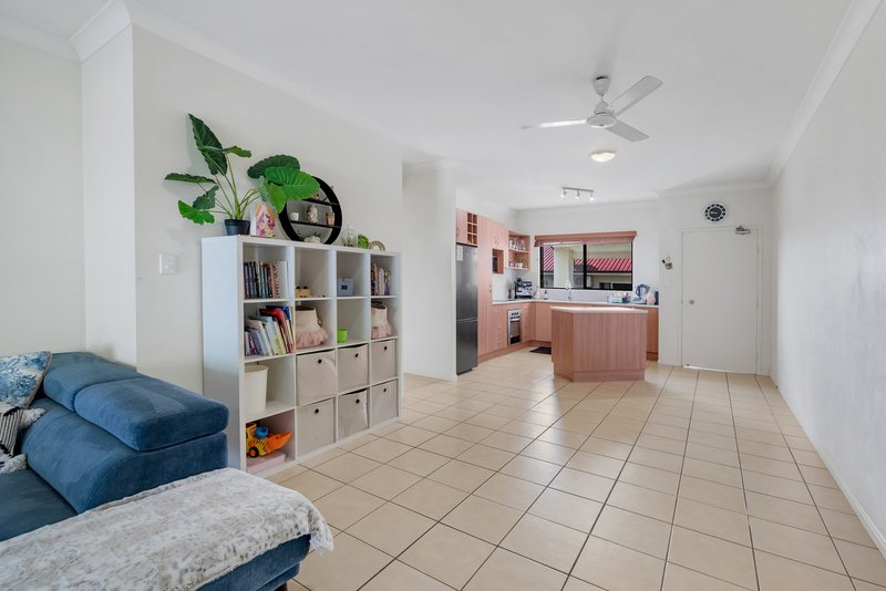 Photo - 5/6 Short Street, Redlynch QLD 4870 - Image 8