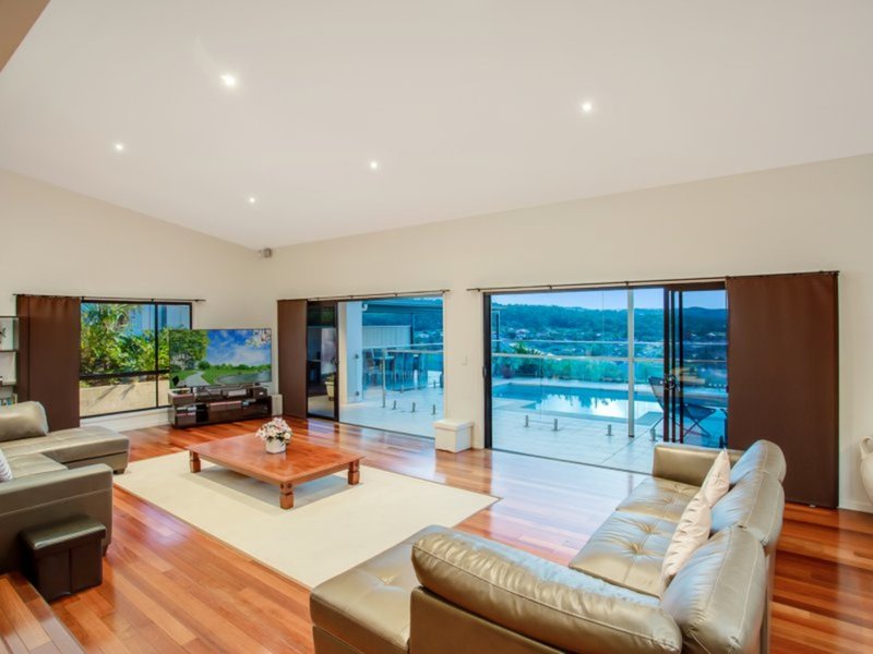 Photo - 56 Sky Royal Terrace, Burleigh Heads QLD 4220 - Image 4