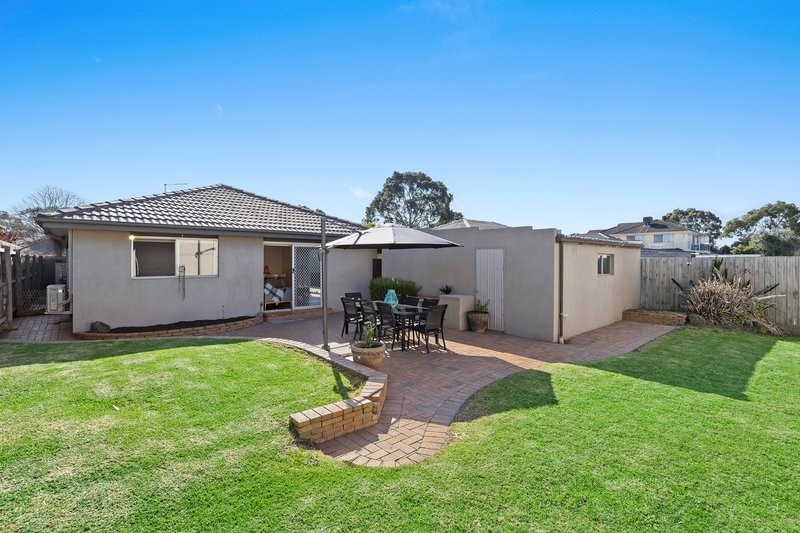 Photo - 56 Snowdon Drive, Cheltenham VIC 3192 - Image 12