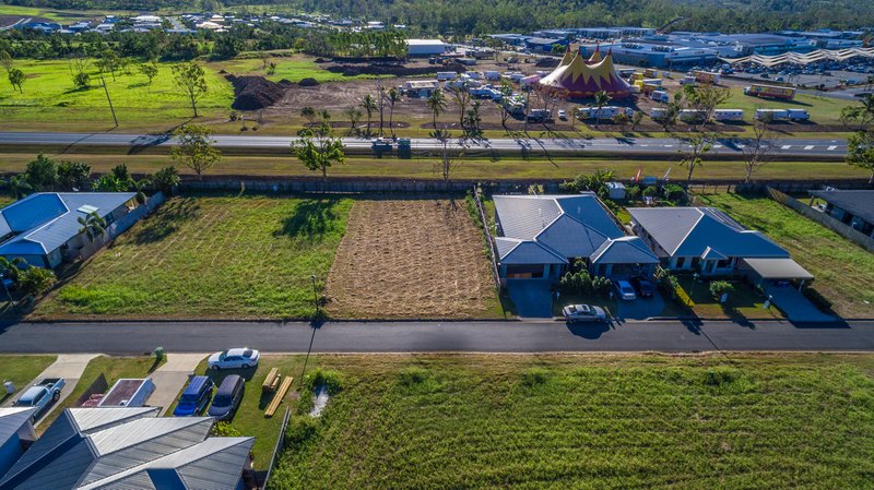 Photo - 56 South Molle Boulevard, Cannonvale QLD 4802 - Image 5