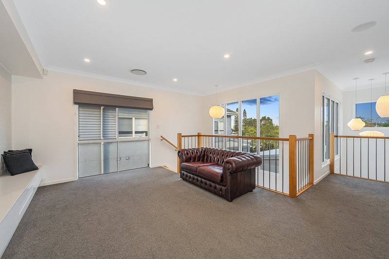 Photo - 56 Spinnaker Boulevard, Newport QLD 4020 - Image 18