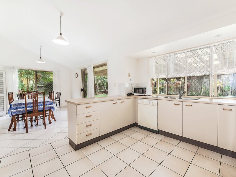 Photo - 56 St Andrews Drive, Tewantin QLD 4565 - Image 3