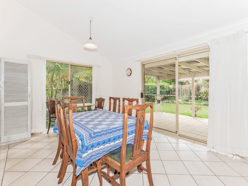 Photo - 56 St Andrews Drive, Tewantin QLD 4565 - Image 6