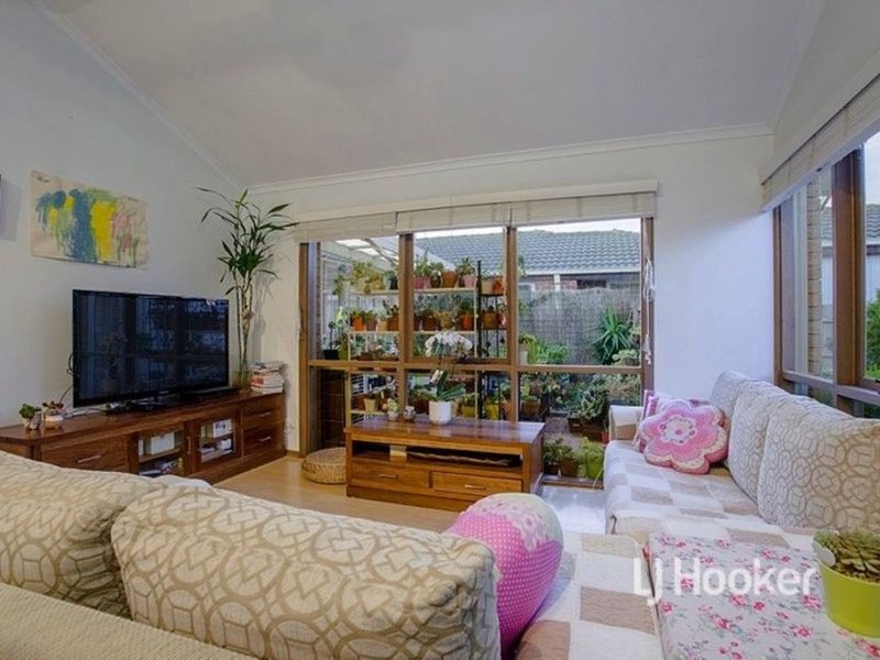 Photo - 56 St Anthony Court, Seabrook VIC 3028 - Image 5