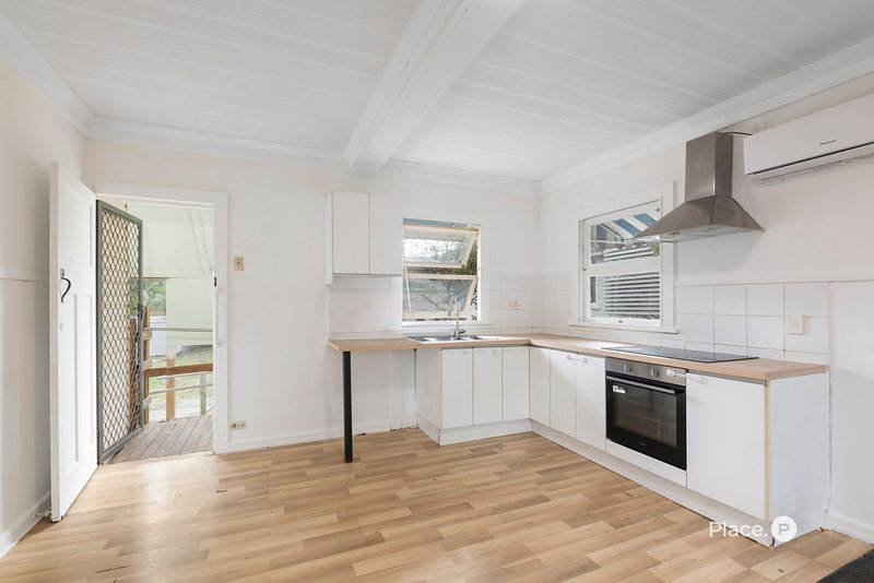 Photo - 56 Stanley Road, Camp Hill QLD 4152 - Image 6