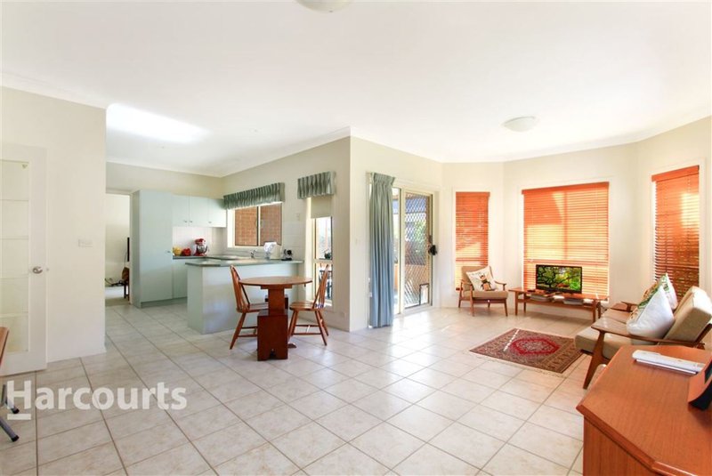 Photo - 56 Stanthorpe Drive, Kanahooka NSW 2530 - Image 3