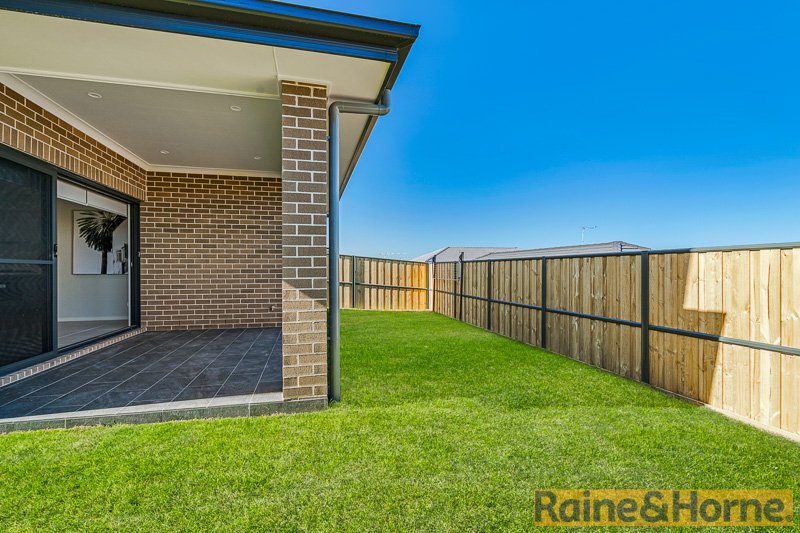 Photo - 56 Stockhorse Avenue, Box Hill NSW 2765 - Image 11