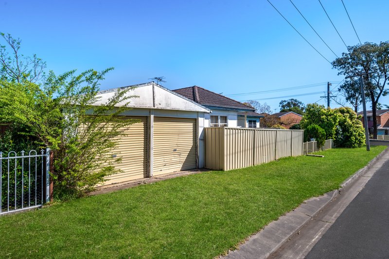 Photo - 56 Surrey Street, Minto NSW 2566 - Image 10