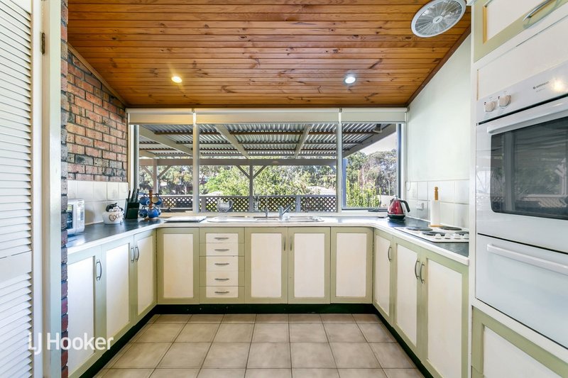 Photo - 56 Torresan Crescent, Flagstaff Hill SA 5159 - Image 8