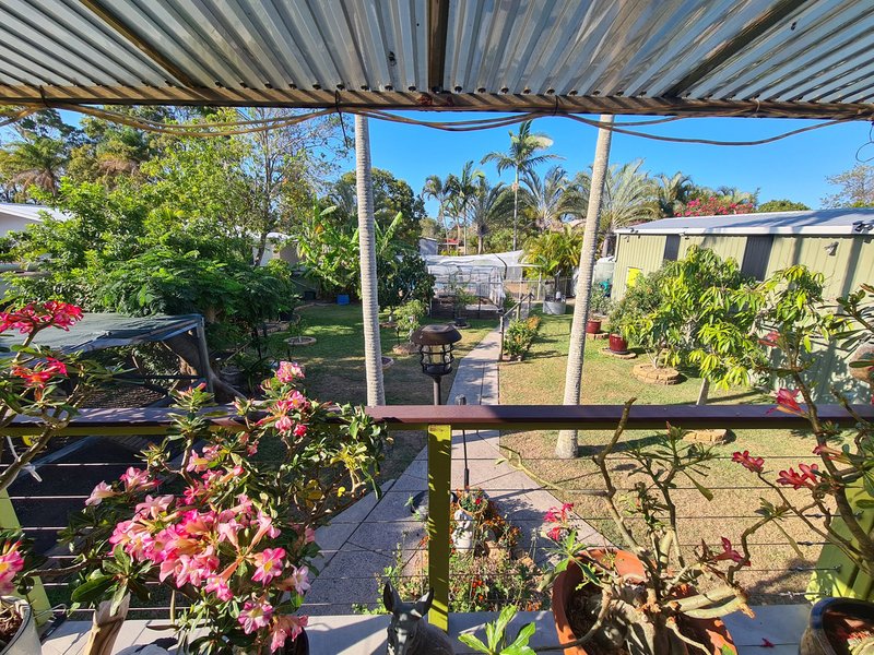 Photo - 56 Totness Street, Torquay QLD 4655 - Image 2