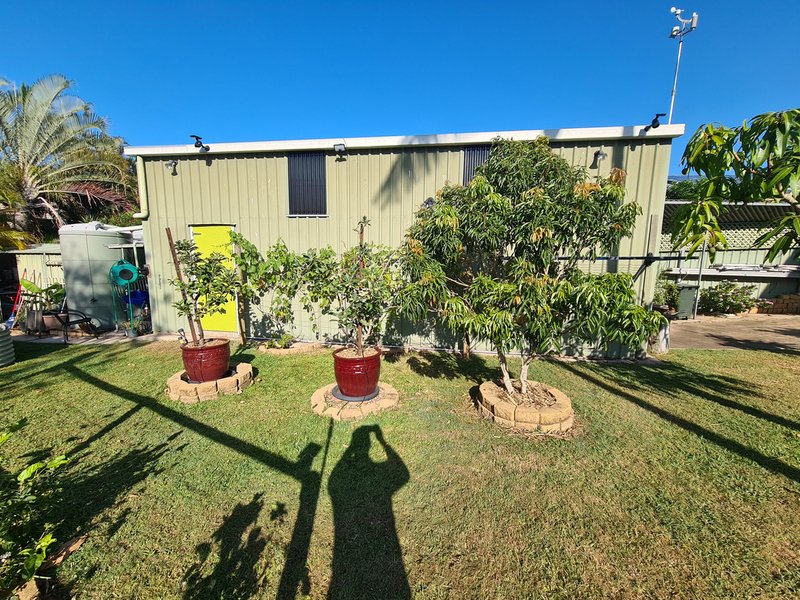 Photo - 56 Totness Street, Torquay QLD 4655 - Image 4