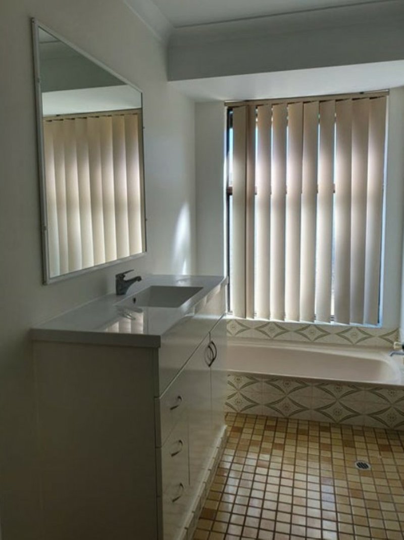 Photo - 56 Unnaro Street, Hillman WA 6168 - Image 3