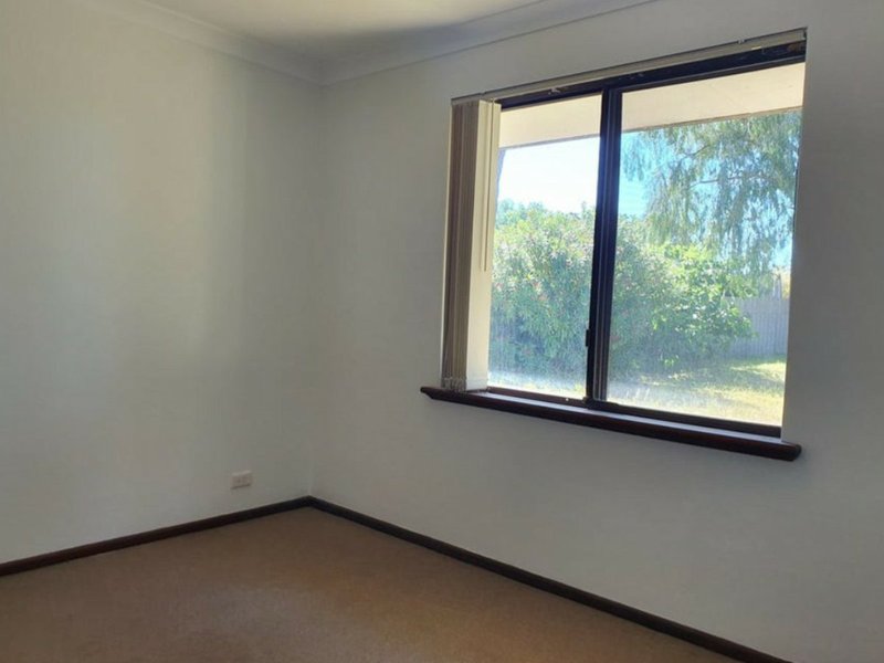 Photo - 56 Unnaro Street, Hillman WA 6168 - Image 5