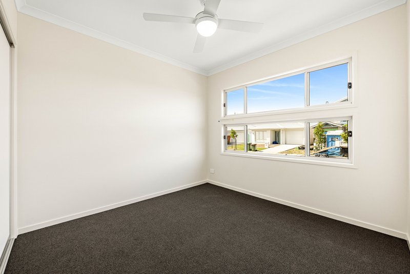 Photo - 56 Valley Crescent, Palmview QLD 4553 - Image 7