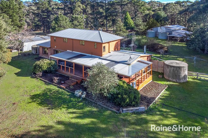 56 Walshes Road, Woodend VIC 3442