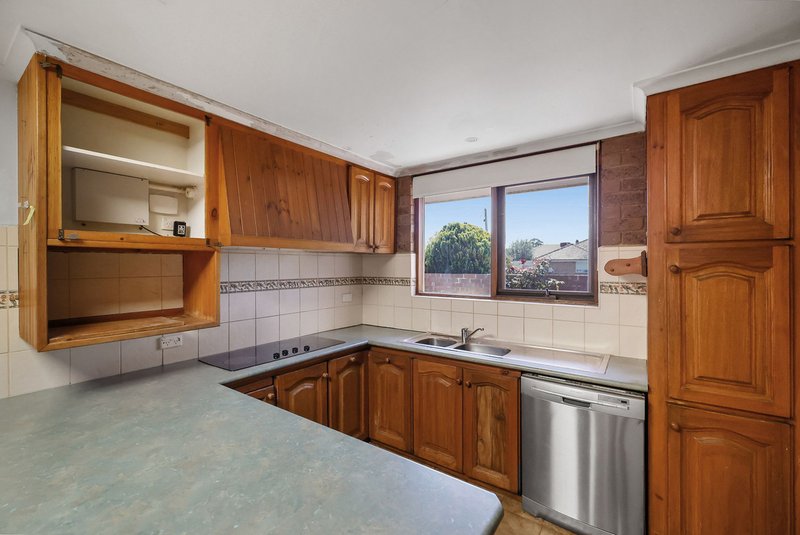 Photo - 56 Wellington Street, Darley VIC 3340 - Image 2