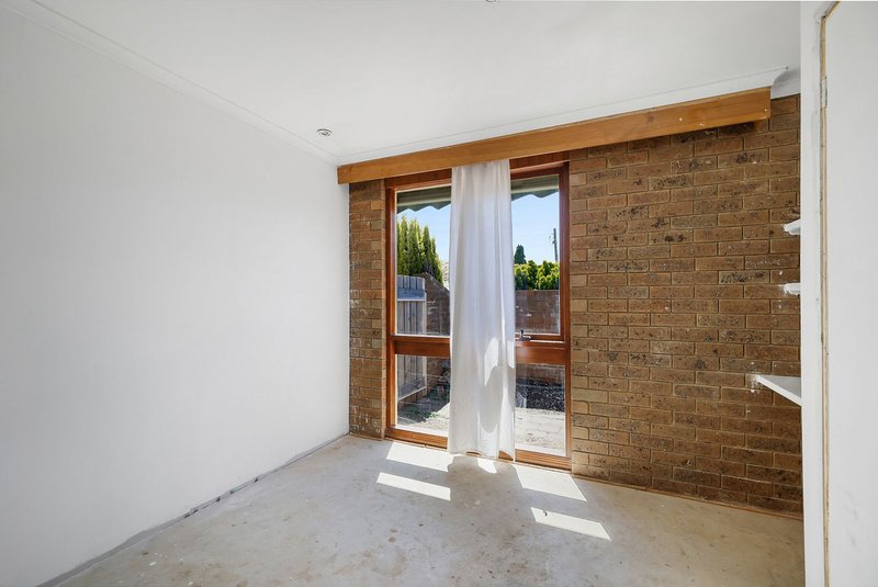 Photo - 56 Wellington Street, Darley VIC 3340 - Image 6