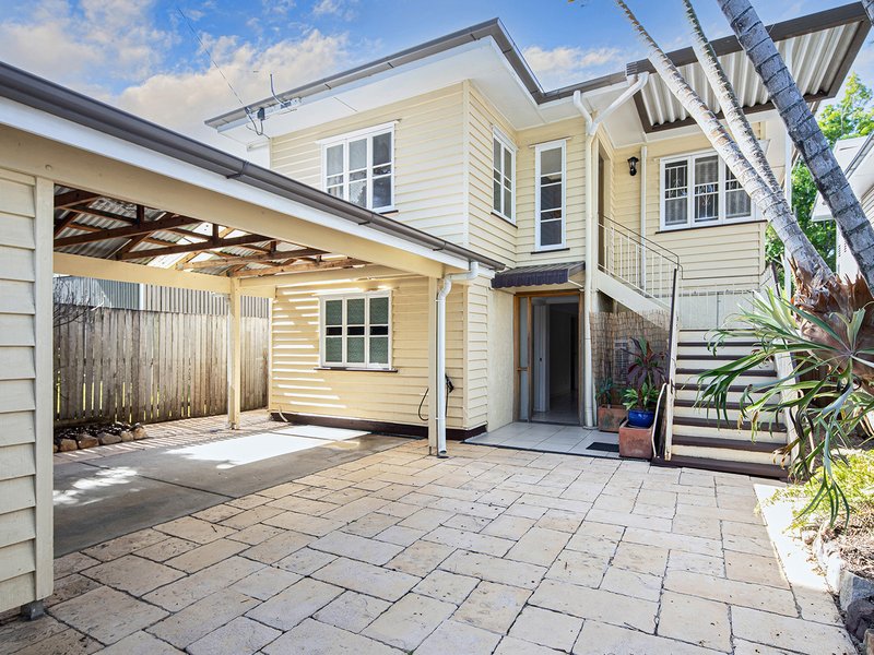 Photo - 56 Wongara Street, Clayfield QLD 4011 - Image 2