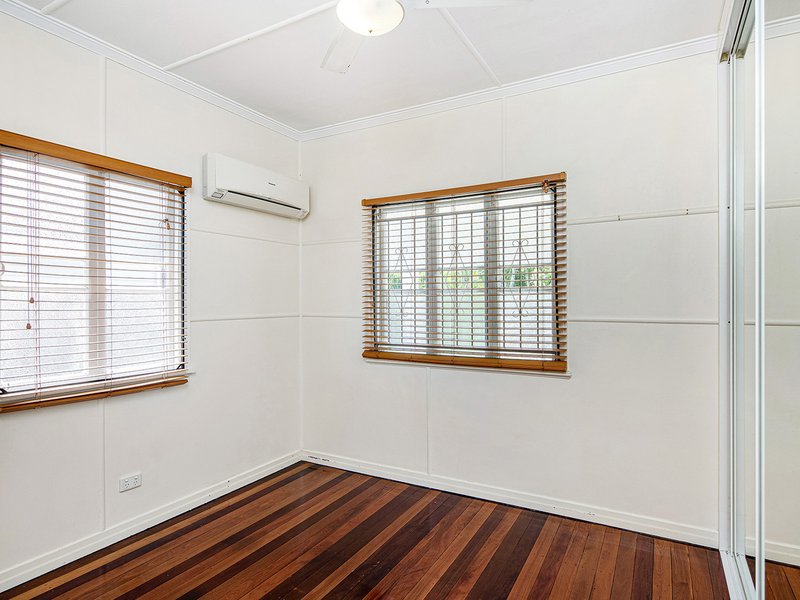 Photo - 56 Wongara Street, Clayfield QLD 4011 - Image 9