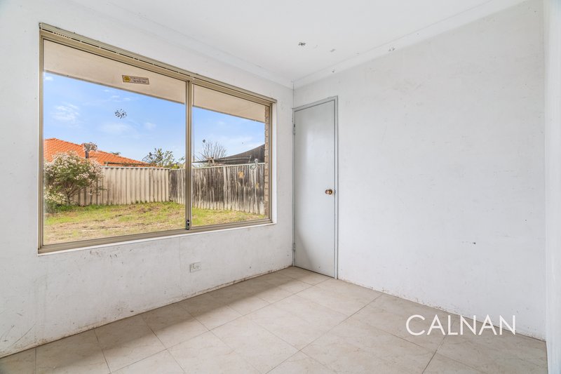 Photo - 56 Woodhouse Circuit, Canning Vale WA 6155 - Image 12