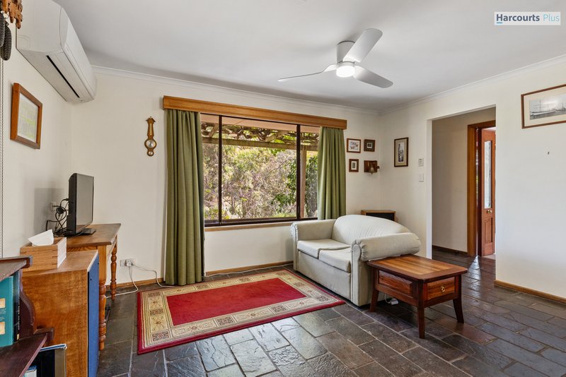 Photo - 56 Zwerner Drive, Hallett Cove SA 5158 - Image 3